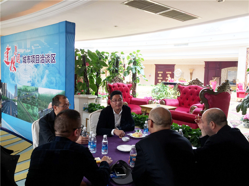 新世界娱乐城
参加城市建设推介会4_副本