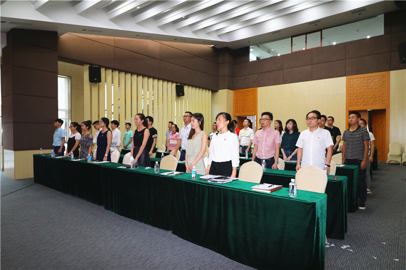 2017年8月25日 新世界娱乐城
团委召开第一次团代会选举产生第一届团委委员4 2017年8月25日 新世界娱乐城
团委召开第一次团代会选举产生第一届团委委员4