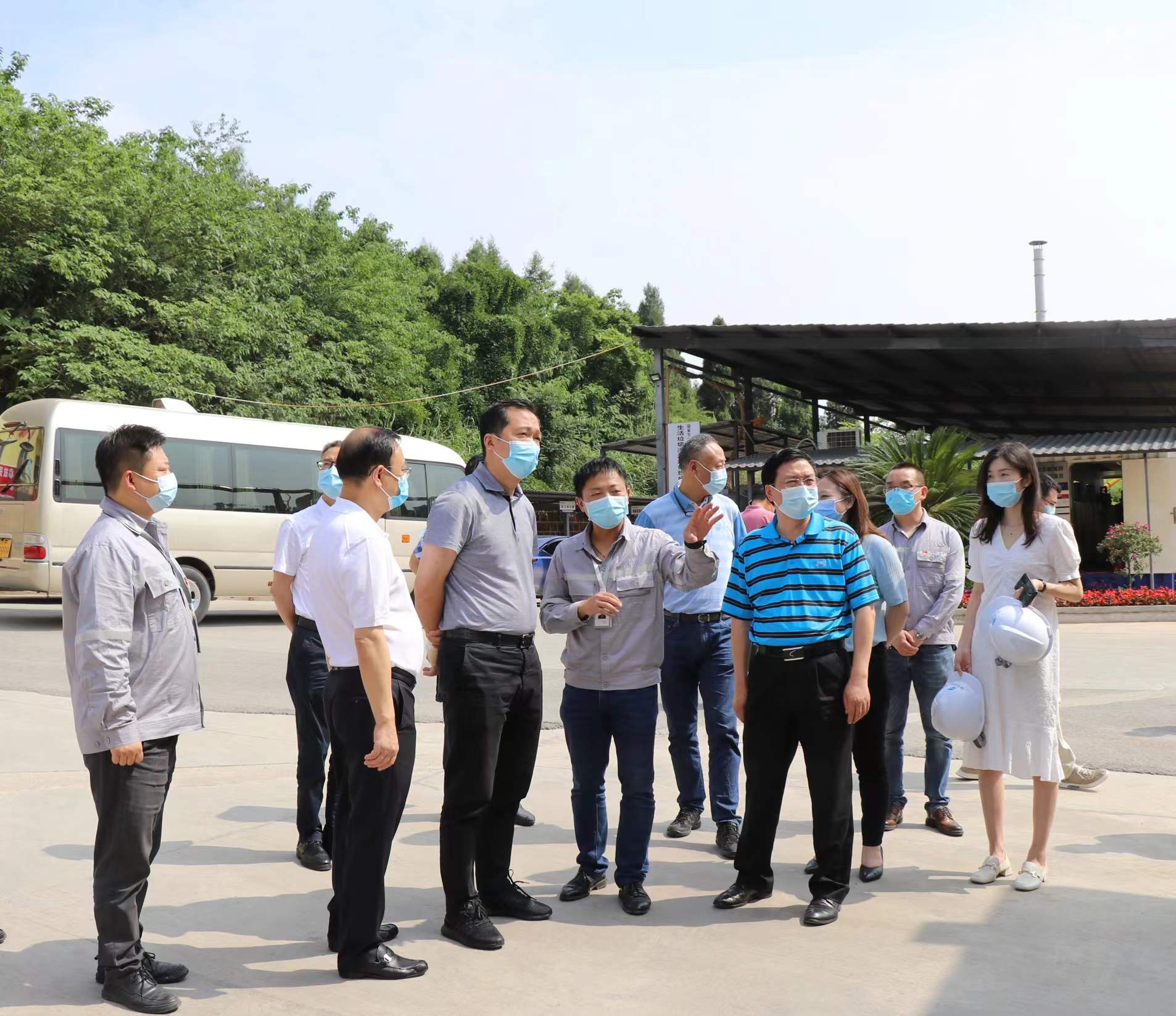 德阳市副市长向赟到新世界娱乐城
下属企业考察调研