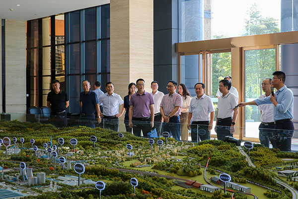 学习交流拓眼界 提质增效再出发——新世界娱乐城
一行赴眉山、资阳、内江考察学习