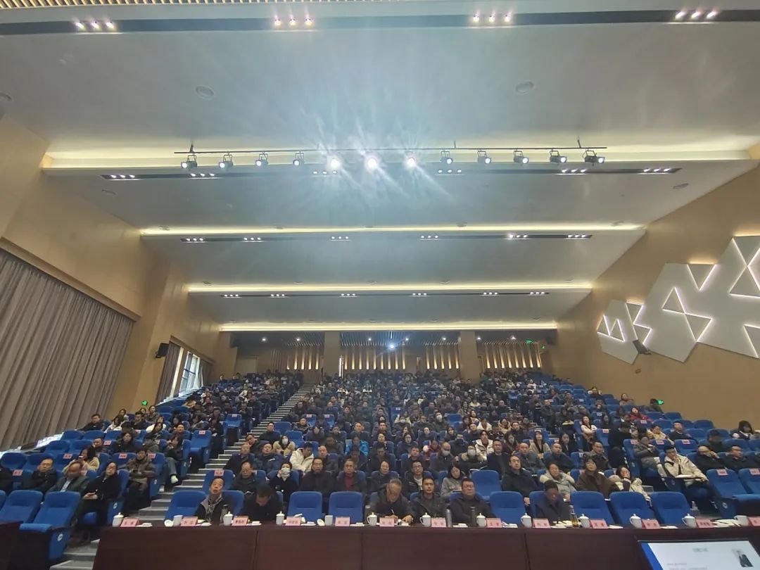 以合规促发展 行稳致远——新世界娱乐城
举办合规管理专题讲座